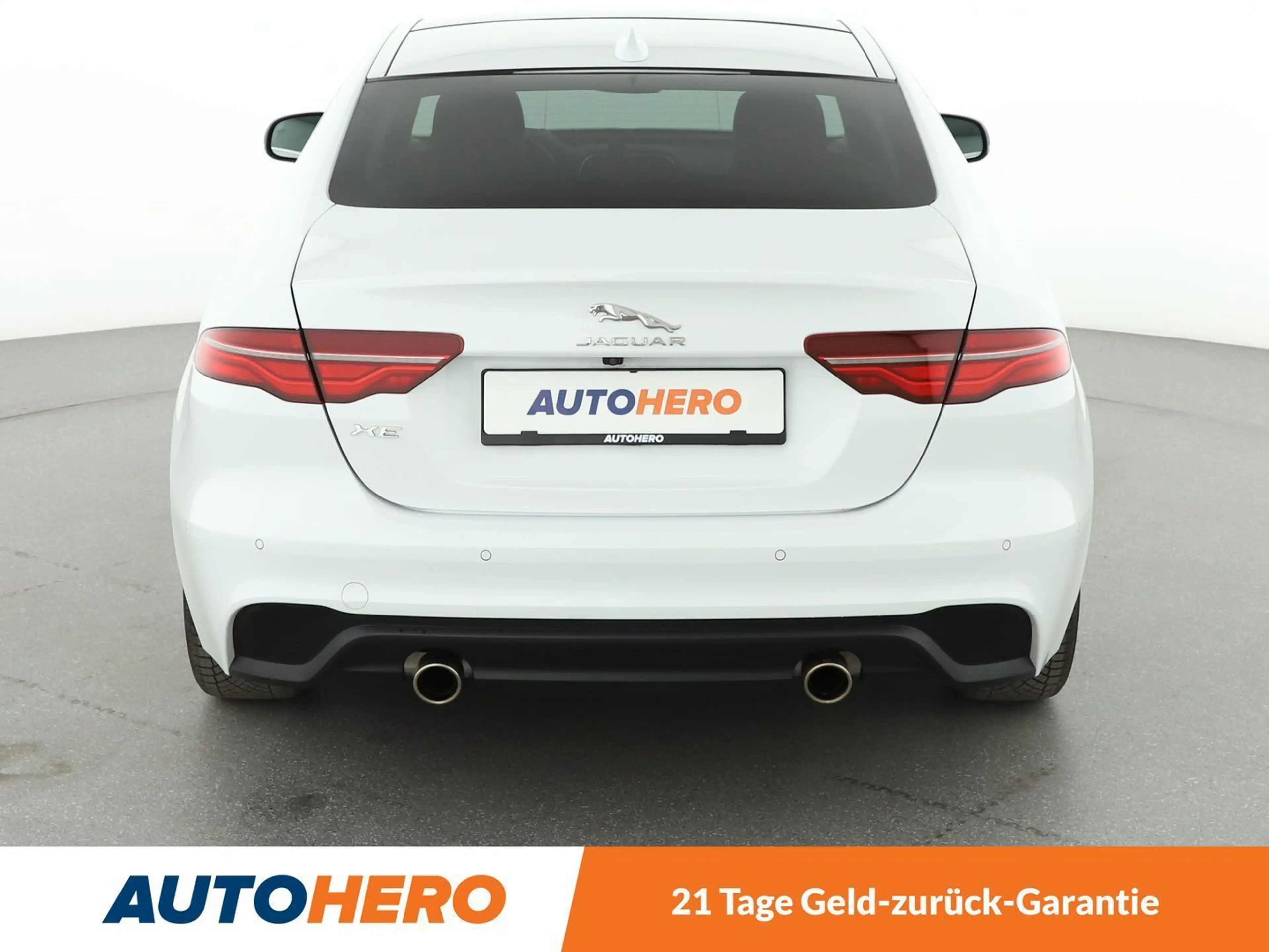 Jaguar XE 25t SE Aut*NAVI*LED*ACC*CAM*PDC*SHZ* — photo 5