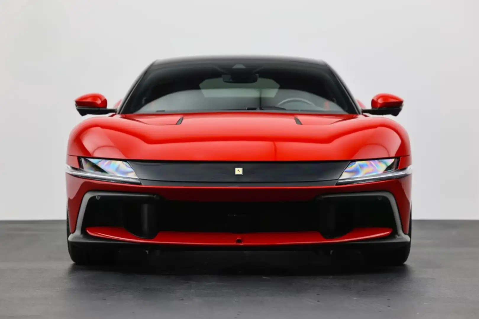 Ferrari 12 Cilindri 12Cilindri Rood - 2