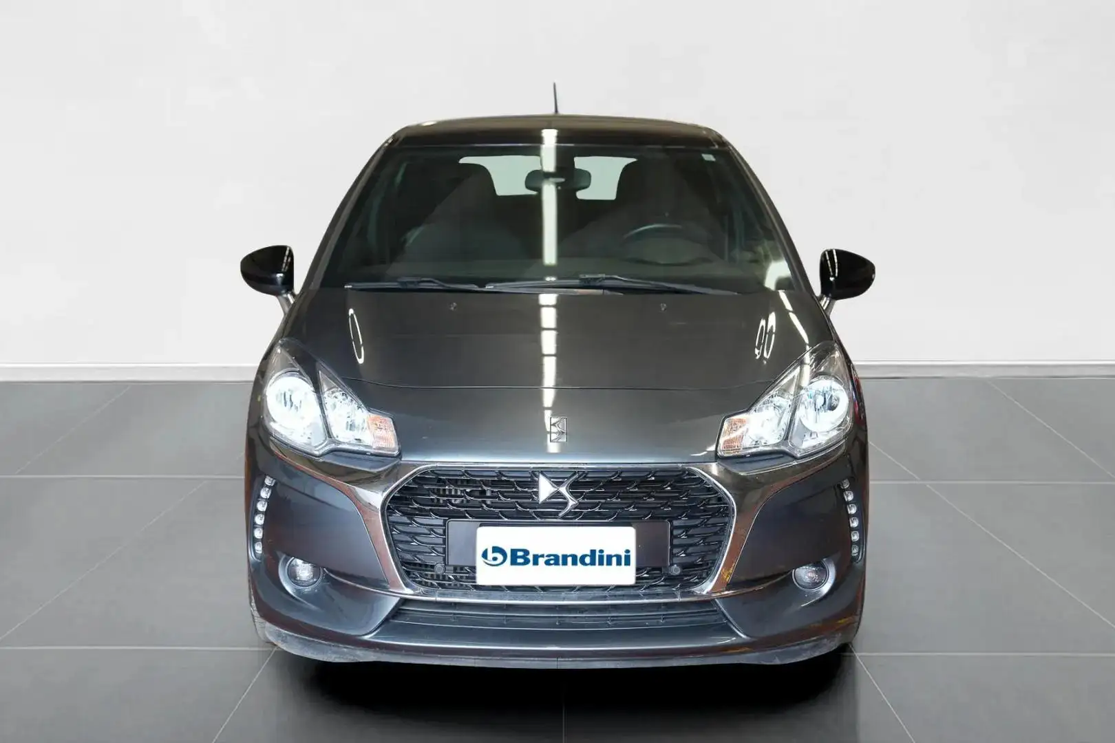 DS Automobiles DS 3 1.6 BlueHDi So Chic Grigio - 2