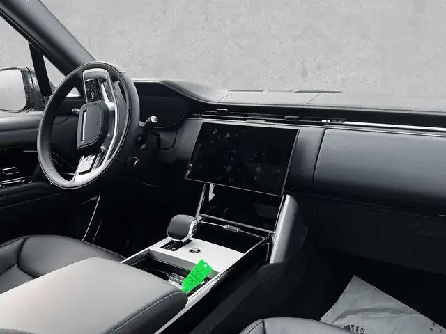 Land Rover Range Rover view 4