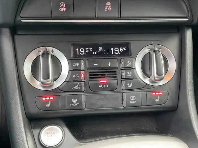 Audi Q3 view 7