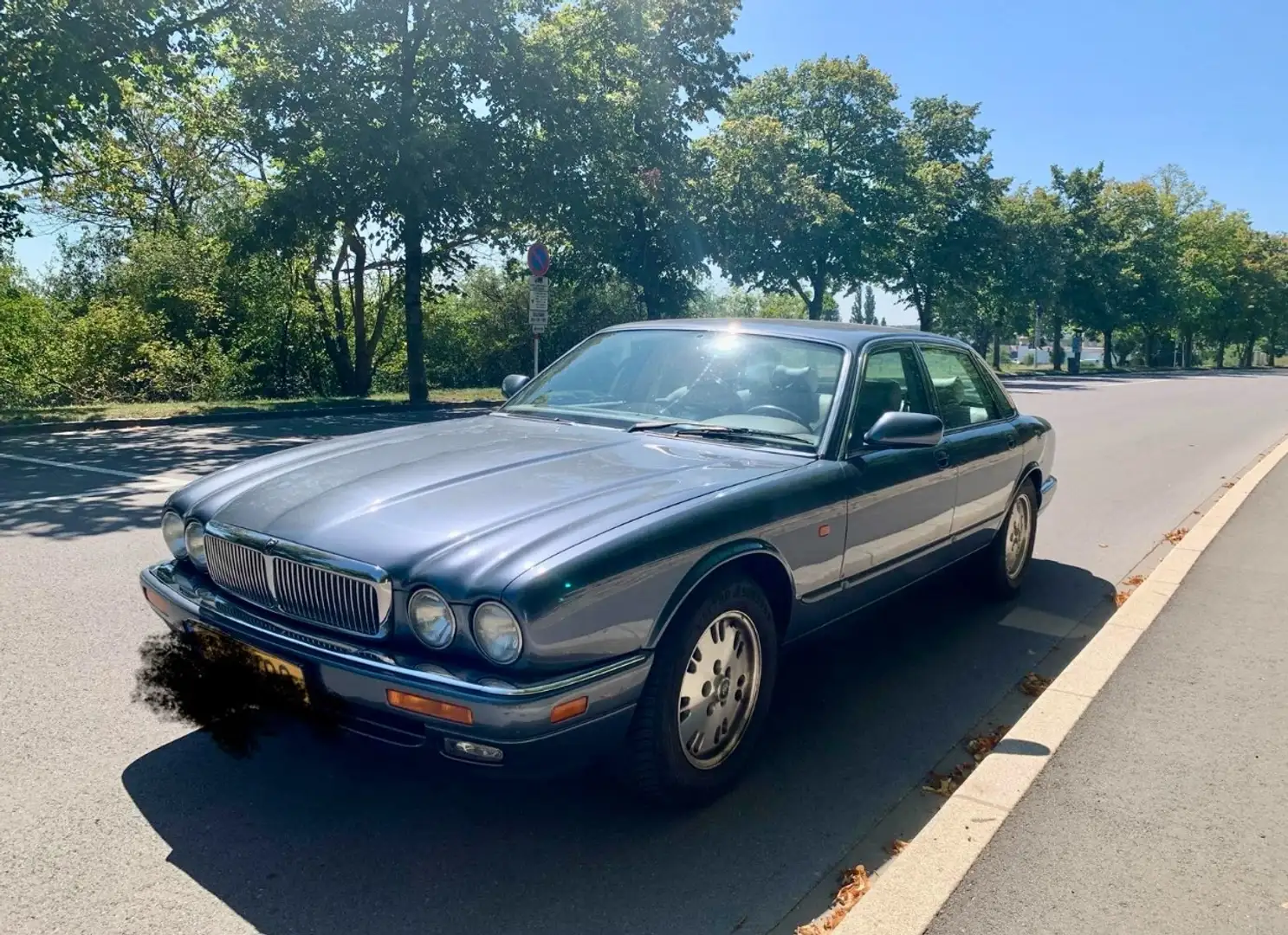 Jaguar Sovereign XJ6 3.2 Sovereign - 1