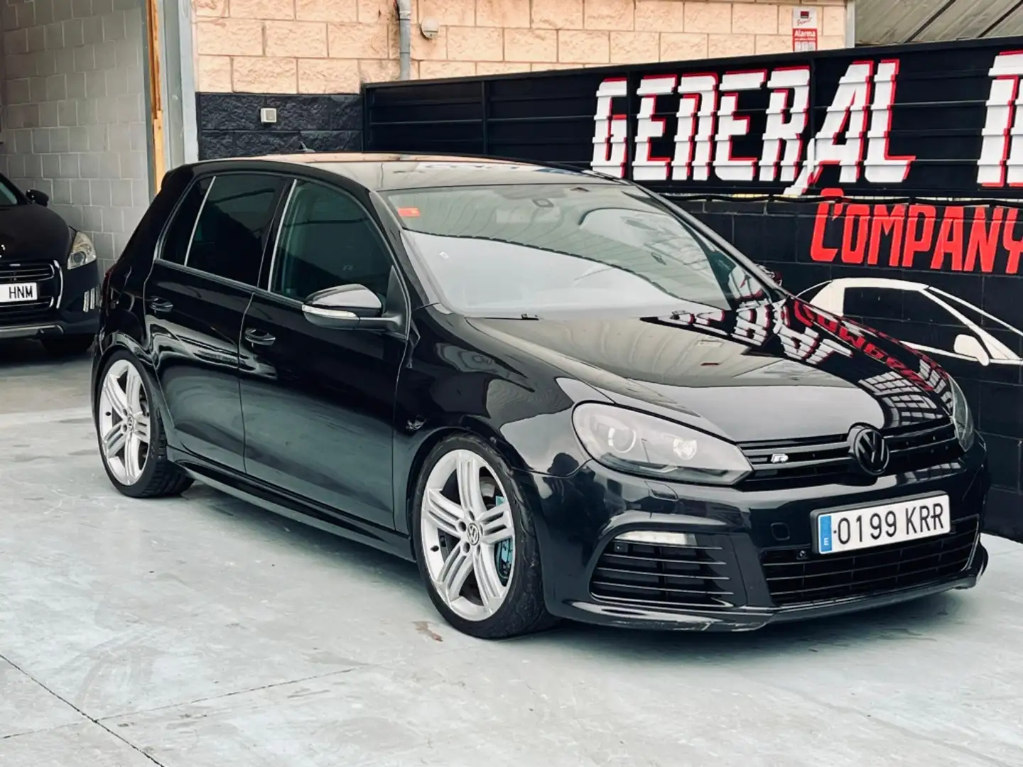 Volkswagen Golf 2.0 TSI R Negru - 1