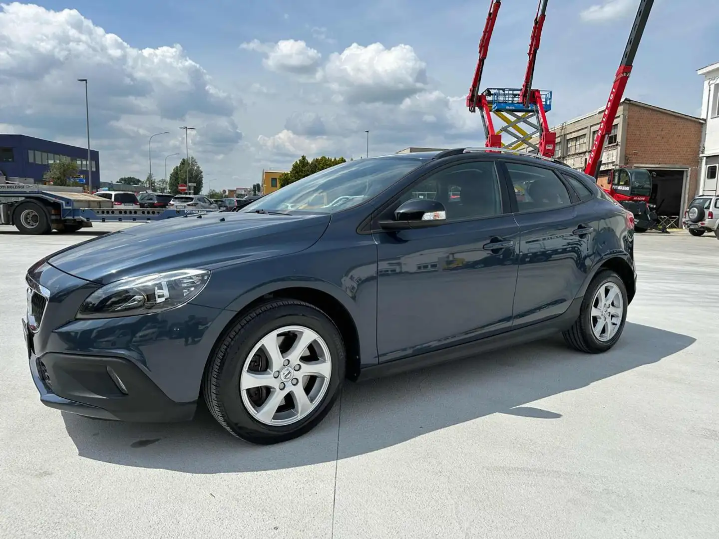 Volvo V40 Cross Country D2 Geartronic Business my17' Bleu - 1