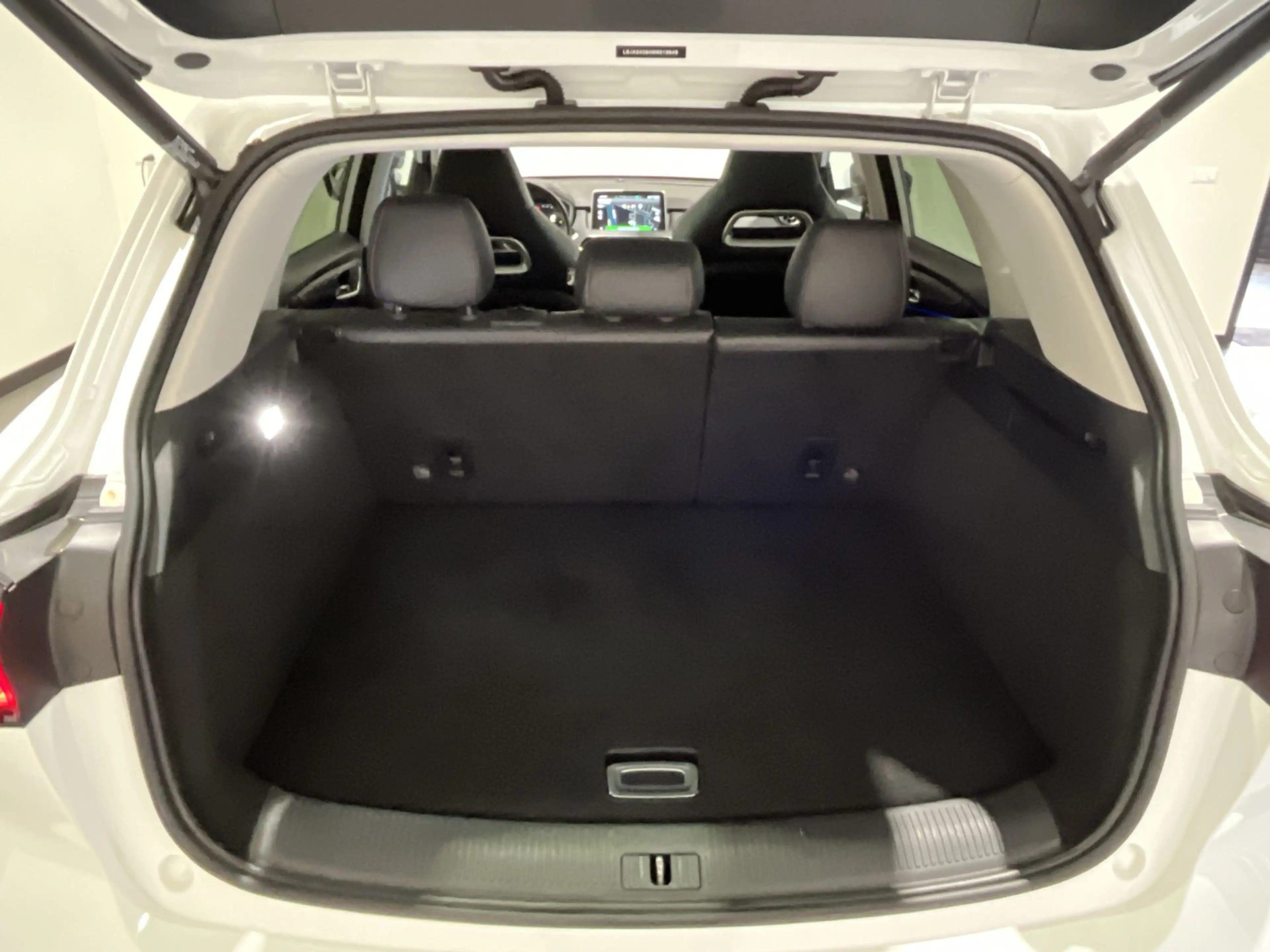 MG EHS 1.5 TGDI Luxury 360 Camera | Keyless | Panoramadak — photo 16