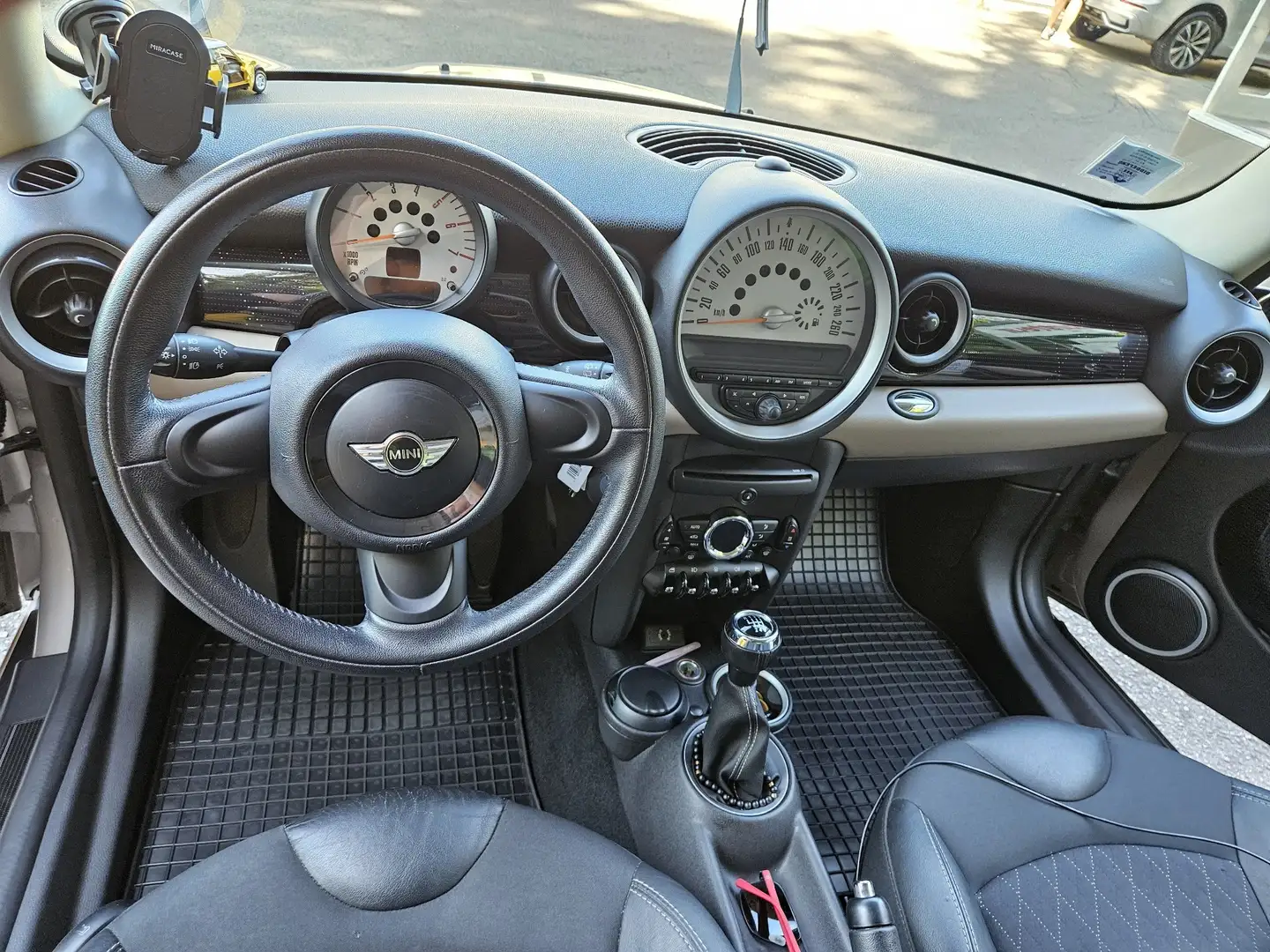 MINI Cooper D Baker Street - 2