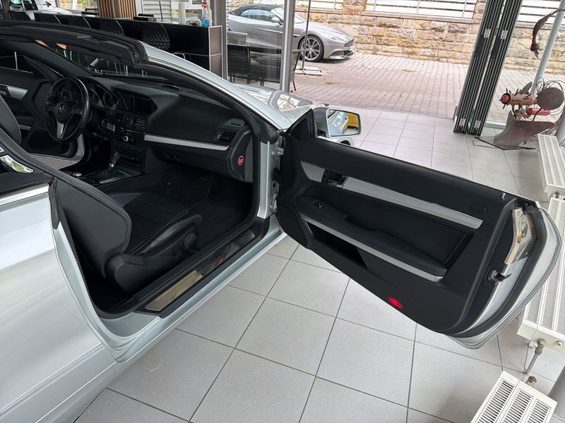 Mercedes-Benz E 250 CGI DISTRONIC ACC AIRSCARF SITZHZG XENON — photo 13
