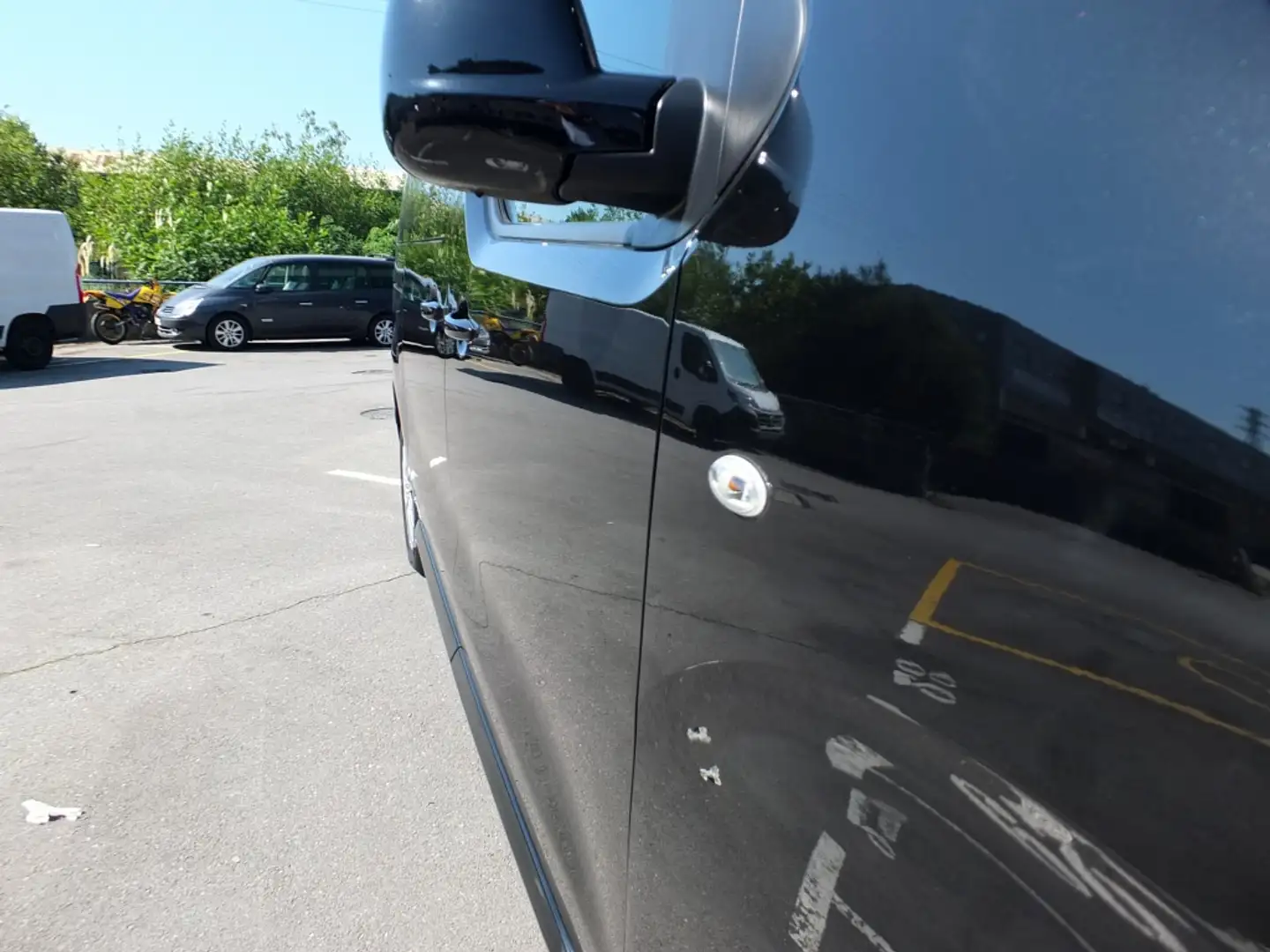 Opel Zafira Life 2.0D L Edition 150 Schwarz - 2