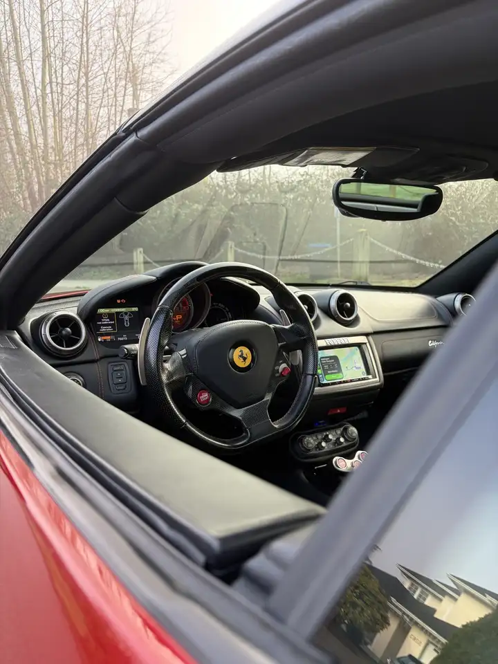Ferrari California снимка Ferrari California