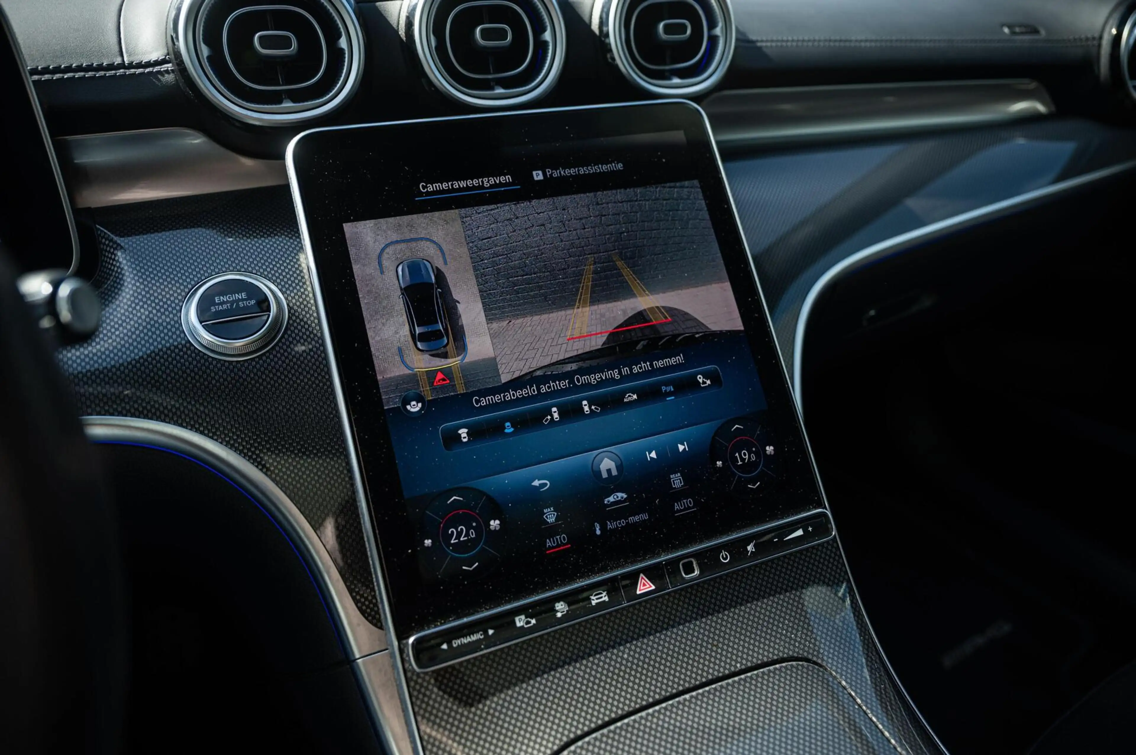 Mercedes-Benz C 300 e AMG Line PANORAMADAK DIGITAL LIGHT ADAPTIVE CRUI — photo 29