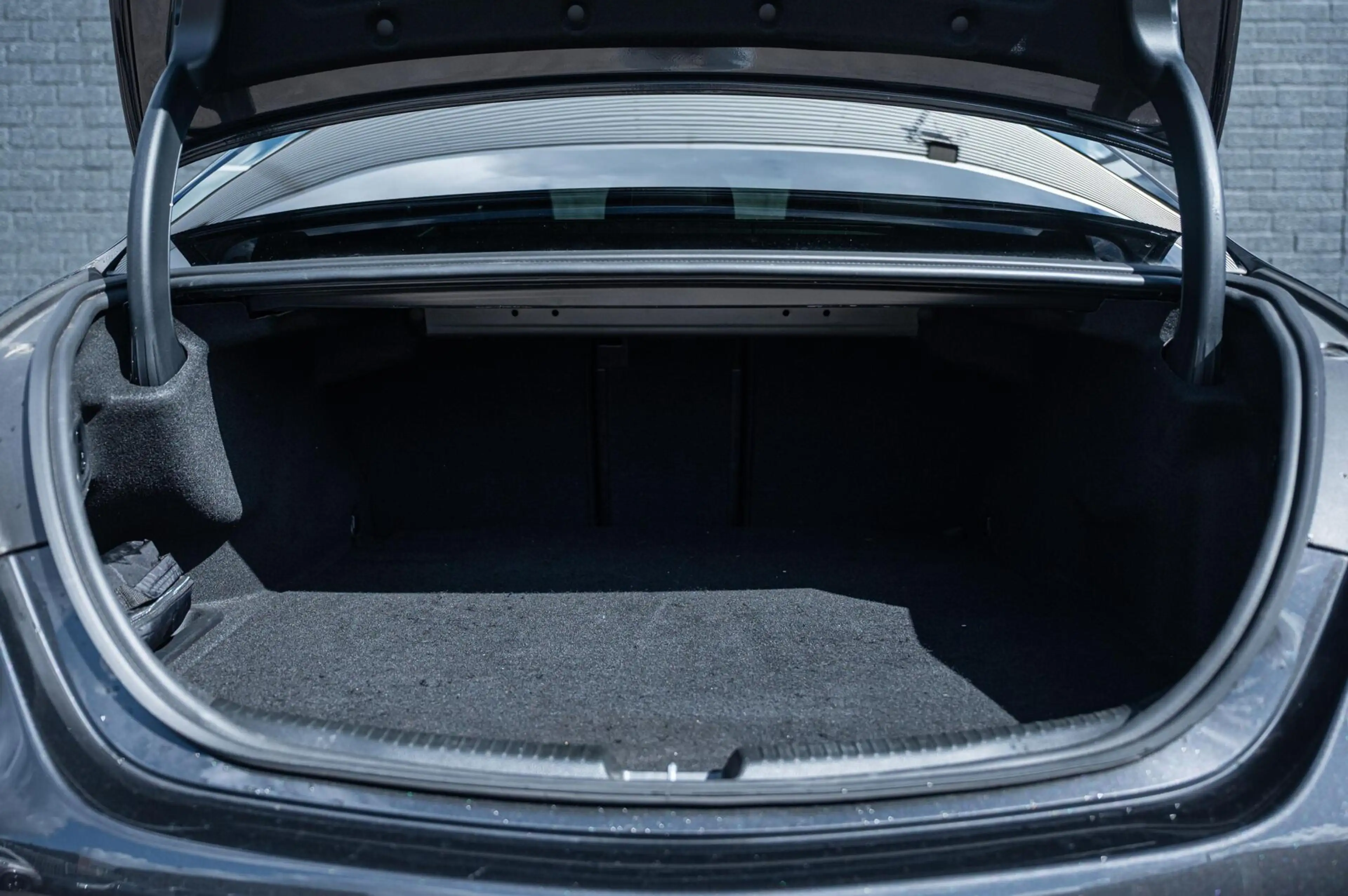 Mercedes-Benz C 300 e AMG Line PANORAMADAK DIGITAL LIGHT ADAPTIVE CRUI — photo 18