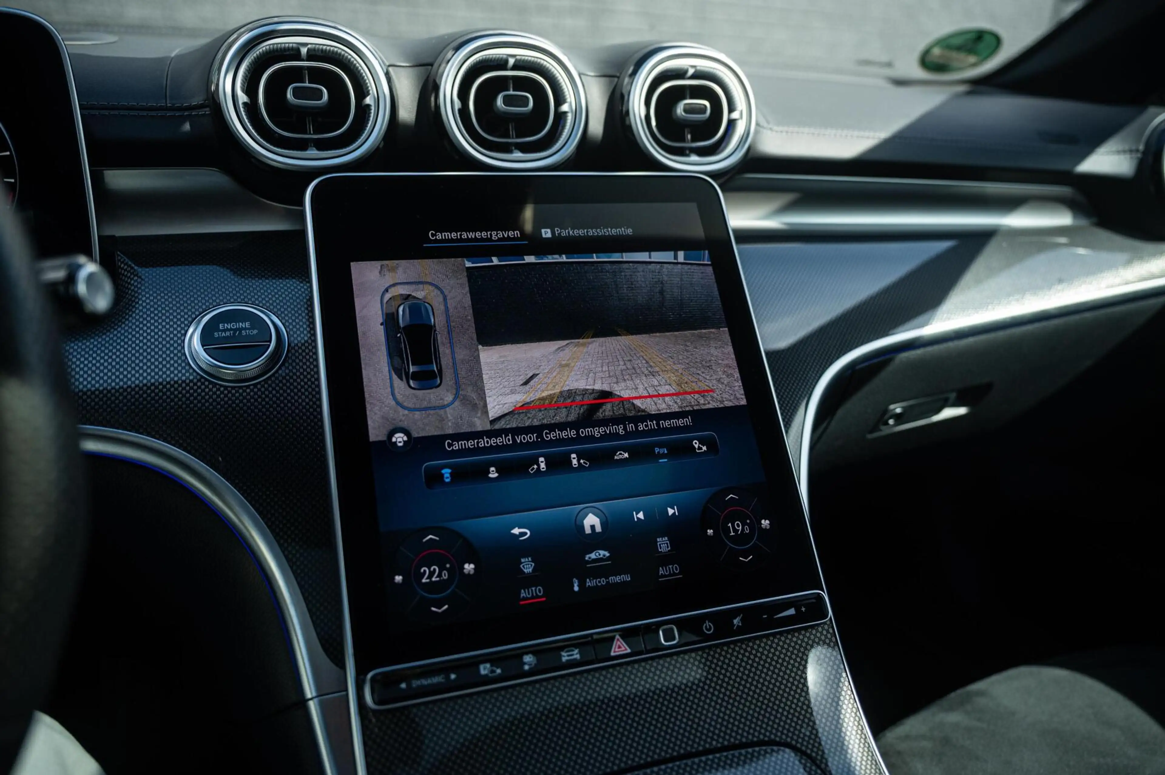 Mercedes-Benz C 300 e AMG Line PANORAMADAK DIGITAL LIGHT ADAPTIVE CRUI — photo 23