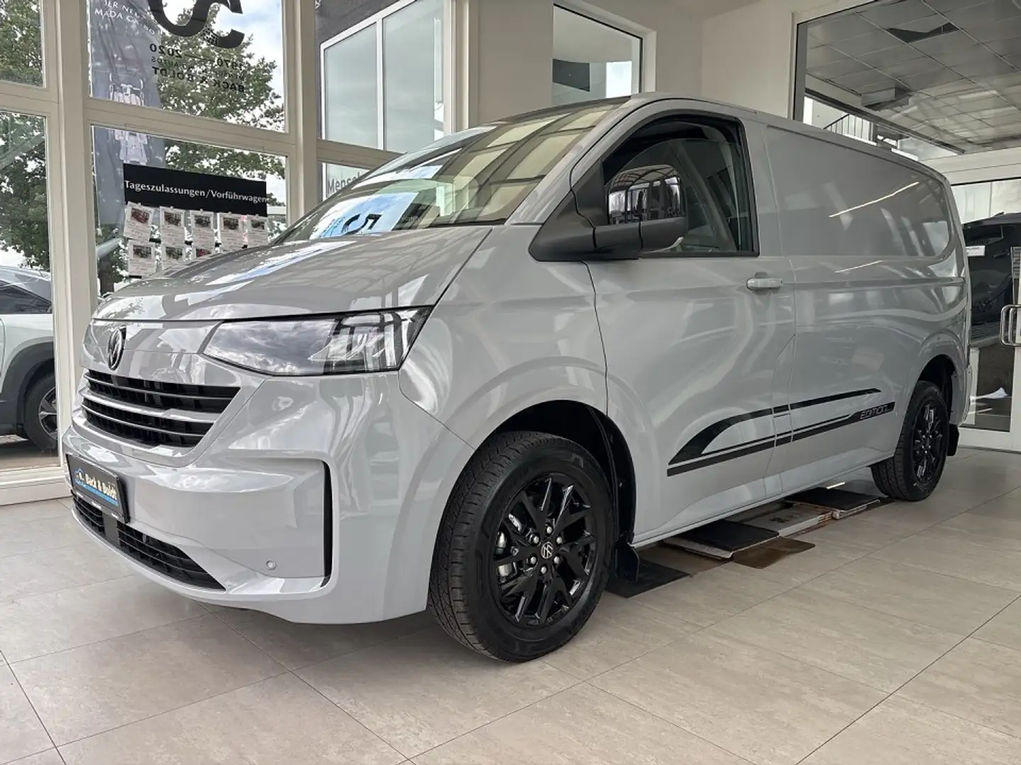 Volkswagen T7 Transporter Edition 2.0 TDI*AHK,KLIMA,SIDE-ASS,NAVI,ACC* - 2