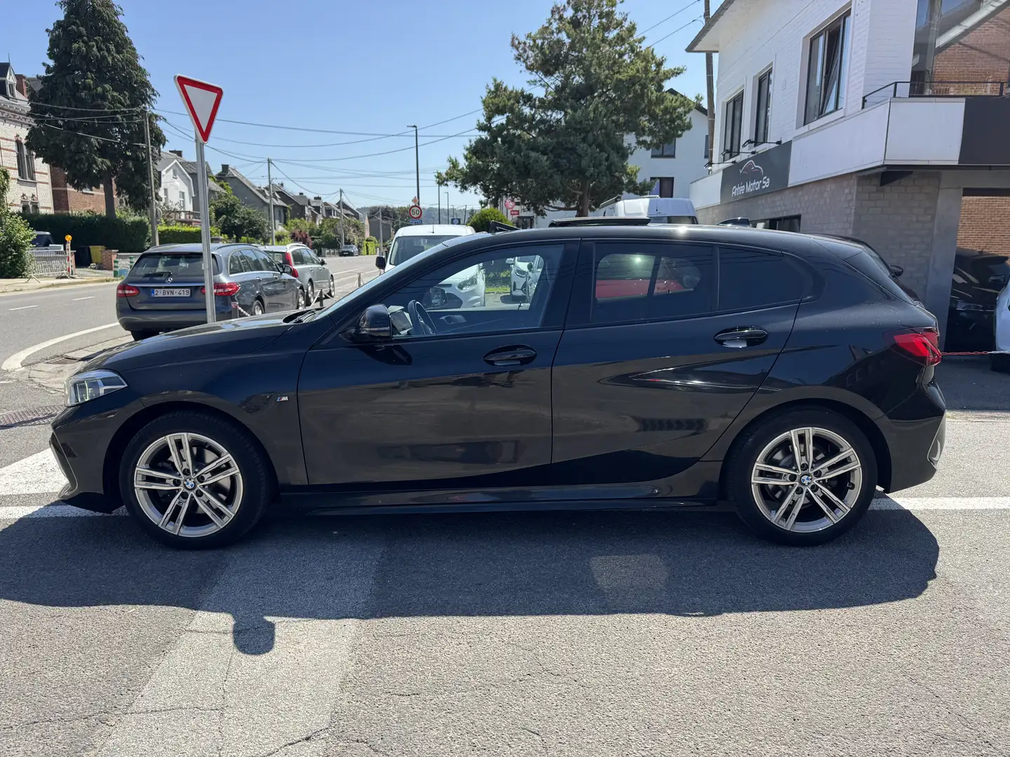 BMW 118 118iA OPF/Pack M /Toit Pano/Shadow Line/Camera Noir - 1