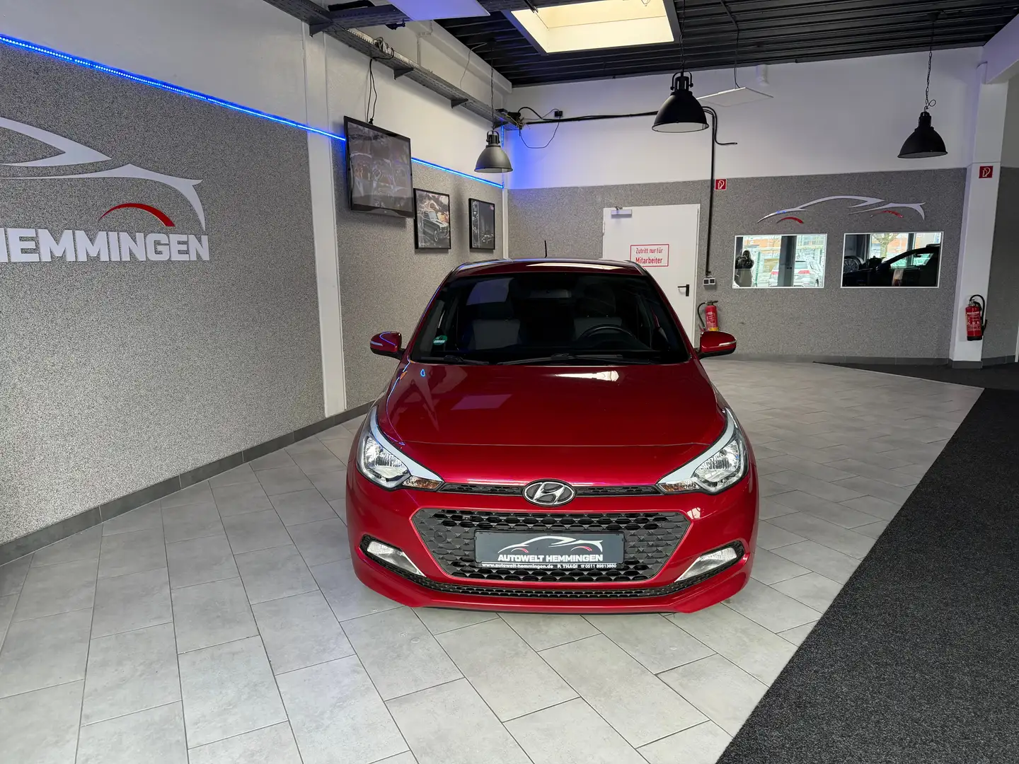 Hyundai i20 1.2 Pure*12M.Garantie*Finanzierung*TÜV neu* Rouge - 2