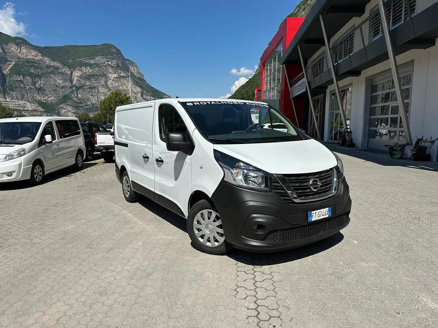 Nissan NV300 29 1.6 dci 125cv TT S&S L1H1 Blanc - 1