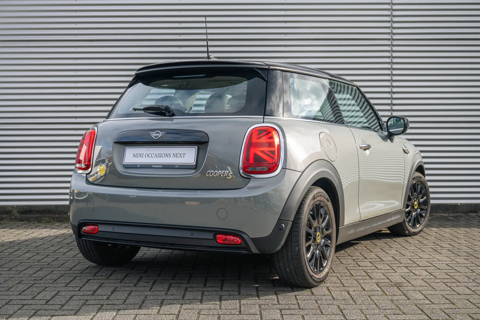 MINI Electric Classic Automaat / Panoramadak / Sportsto Gris - 2