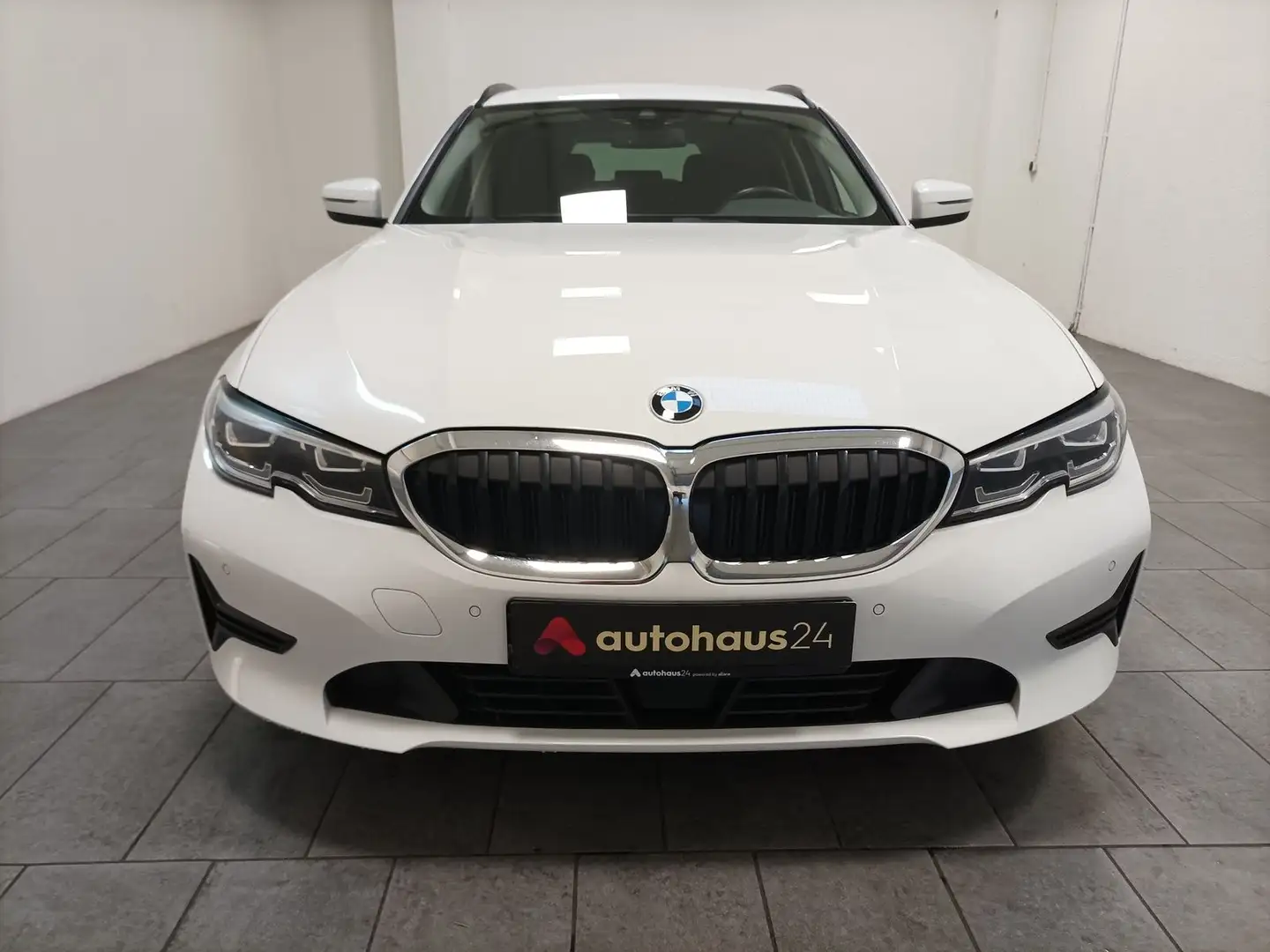 BMW 320 3er - 320 d Navi|PDC|Sitzhzg.|ACC Wit - 2