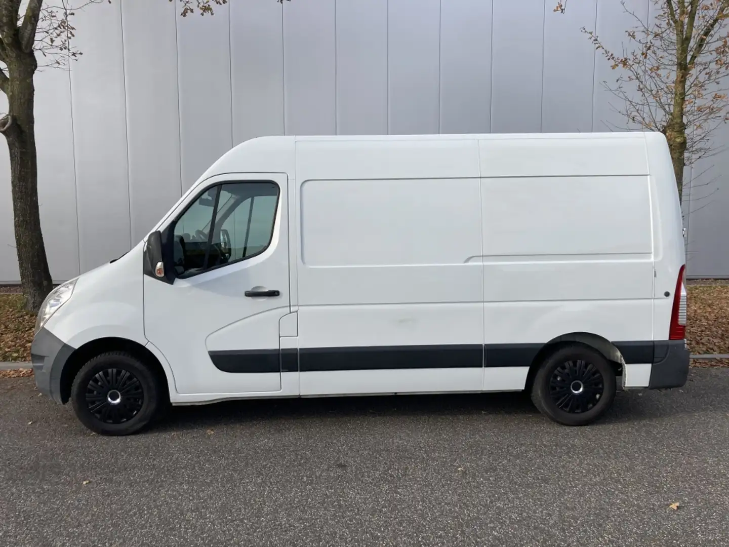 Renault Master T35 2.3 dCi L2H2 Airco Luchtvering Trekhaak Wit - 2