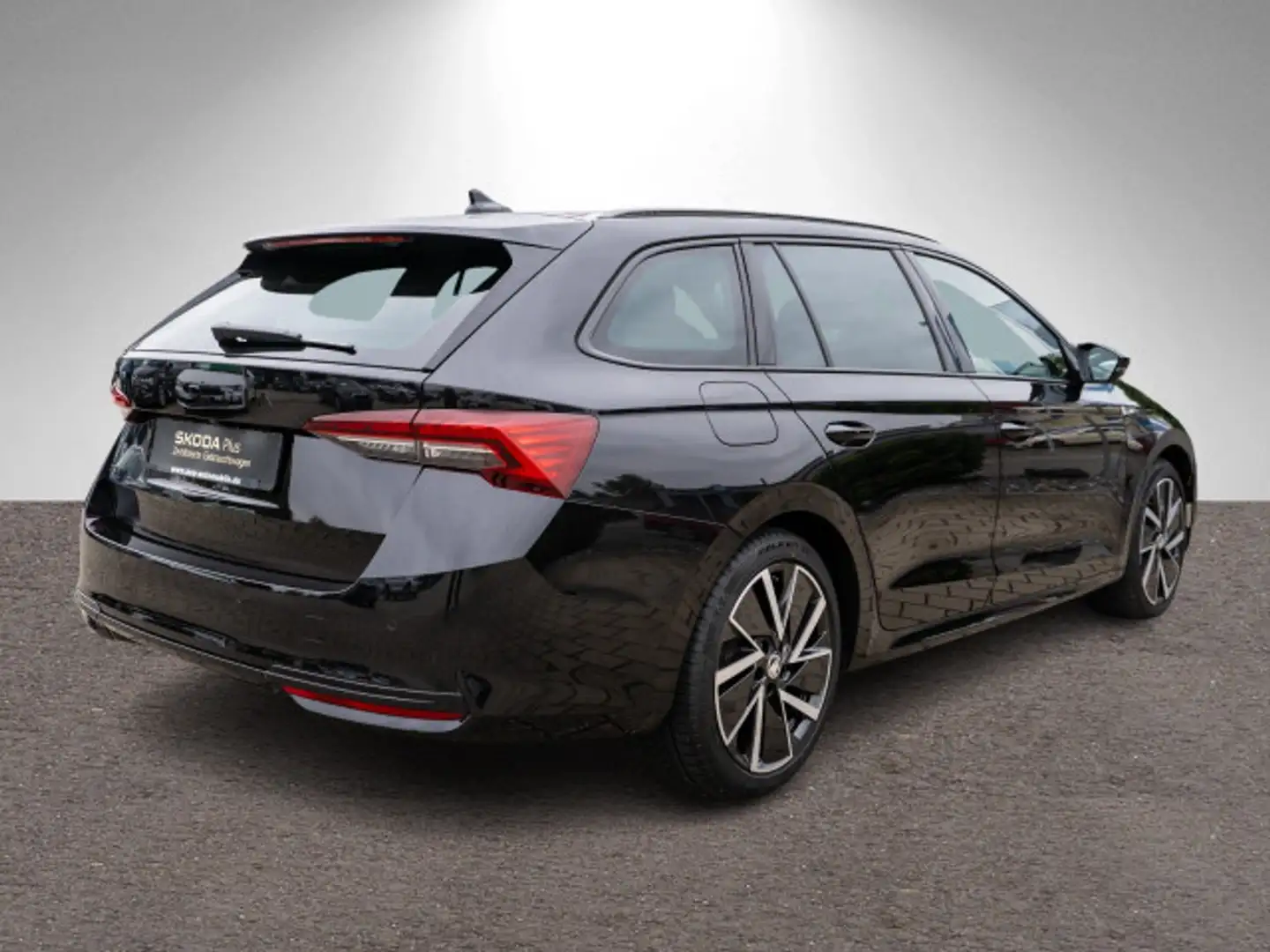 Skoda Octavia Combi Sportline 2.0TDI DSG Navi HUD PANO Schwarz - 2