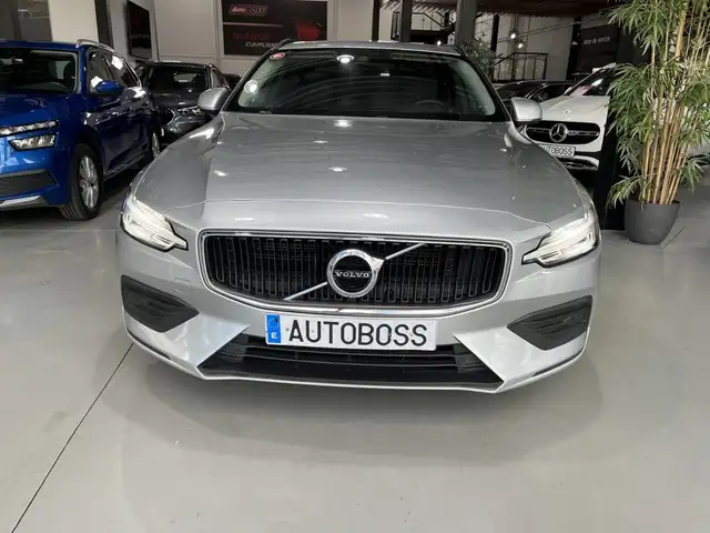 Volvo V60 view 3