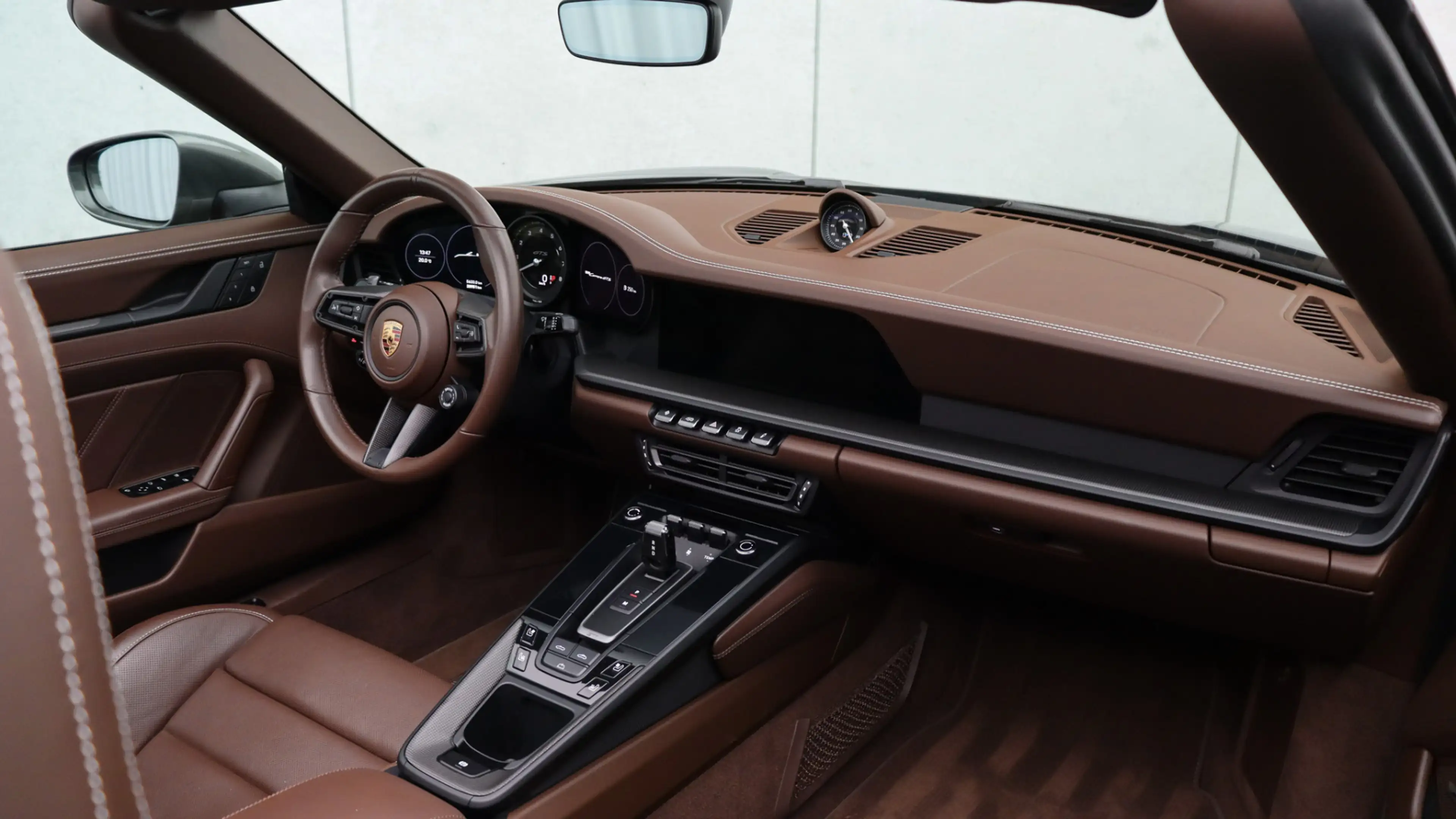 Porsche 992 Cabrio 3.0 Carrera GTS | Stoelventilatie | Club le — photo 23