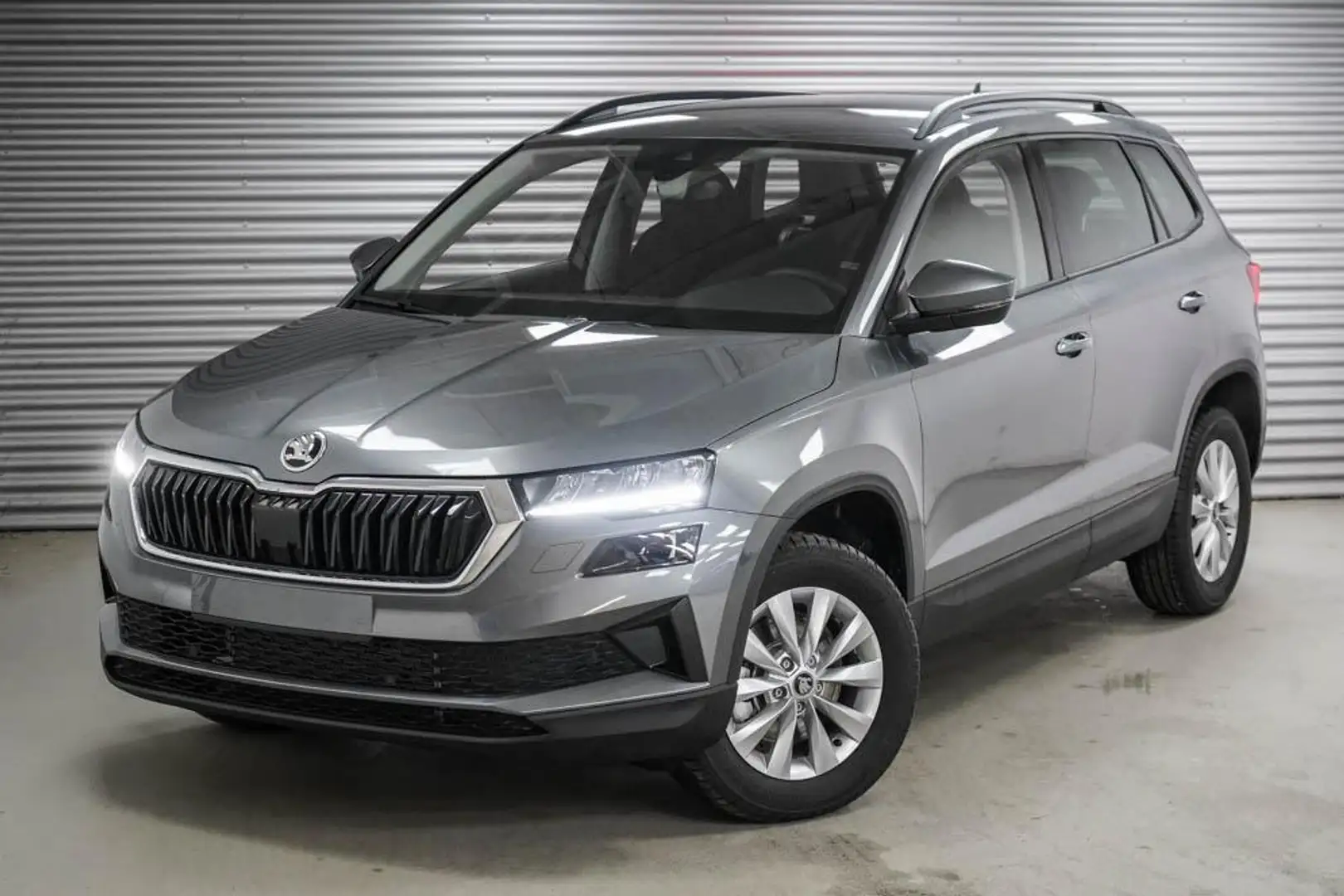 Skoda Karoq 1,5 TSI DSG Selection - LAGER 110 kW (150 PS), ... Grau - 1