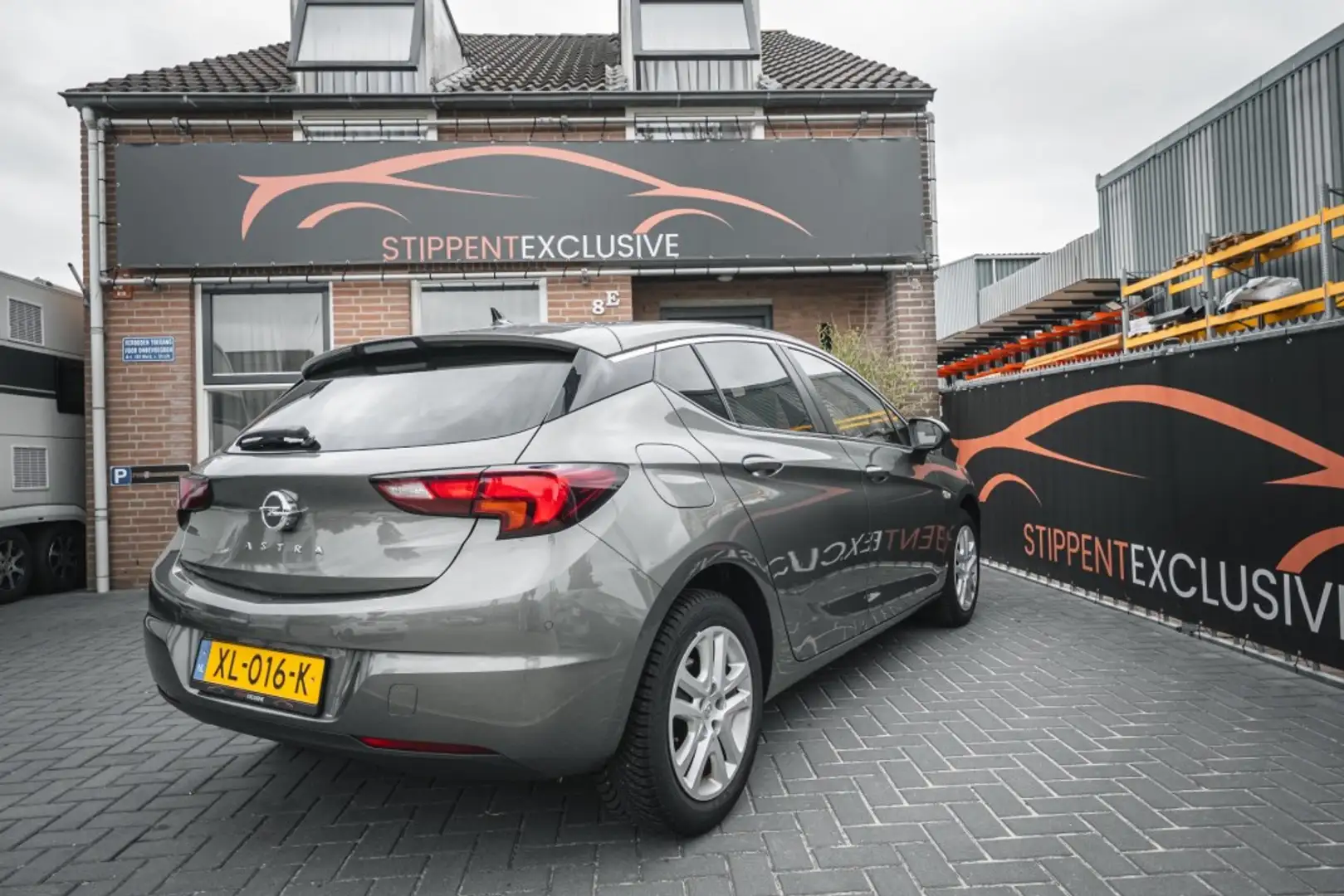 Opel Astra 1.0 T. ONLINE ED. Grijs - 2