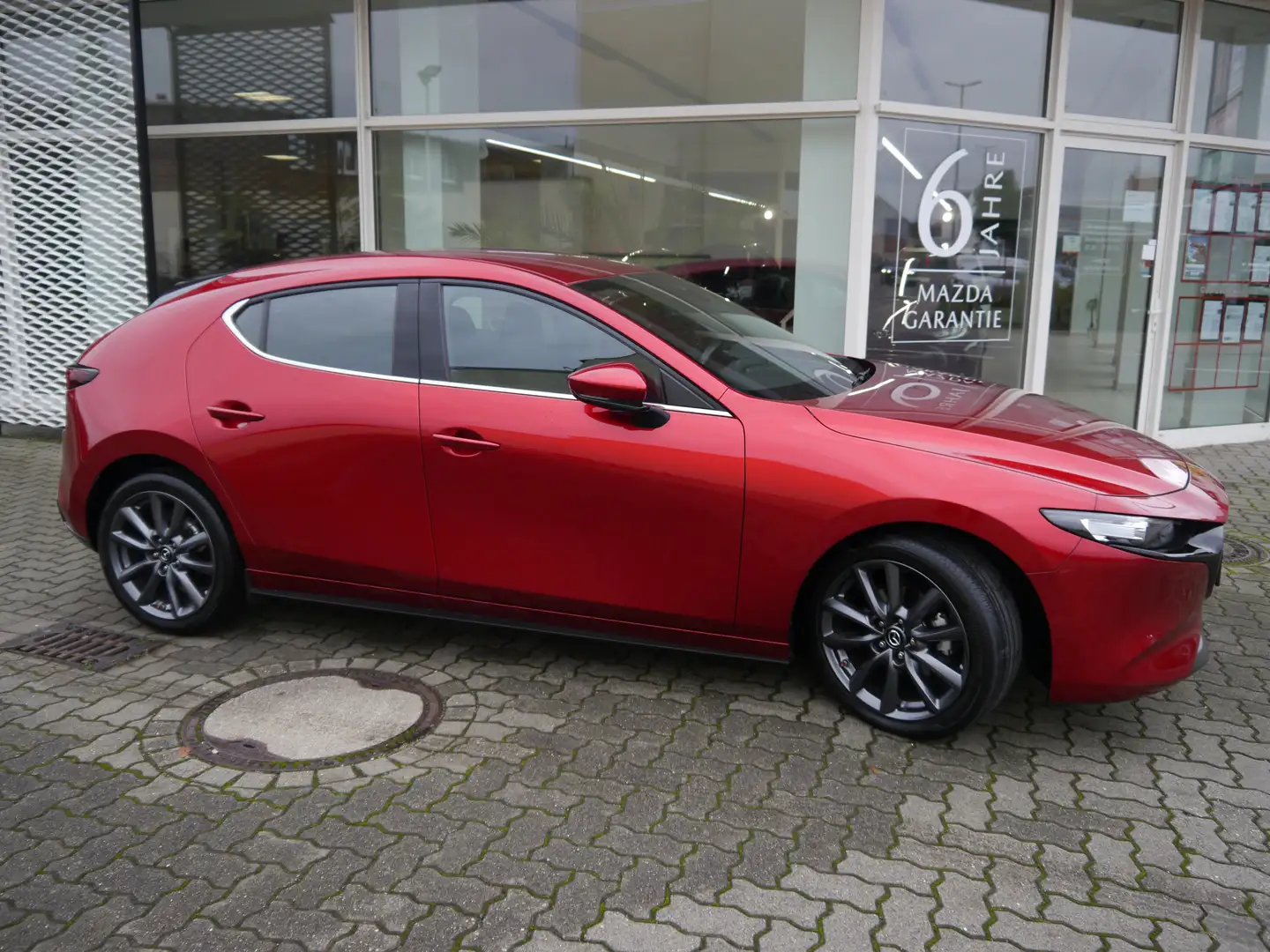 Mazda 3 e-SKYACTIV-G 140 M HYBR HOMURA mit 5000€ Rabatt Rot - 2