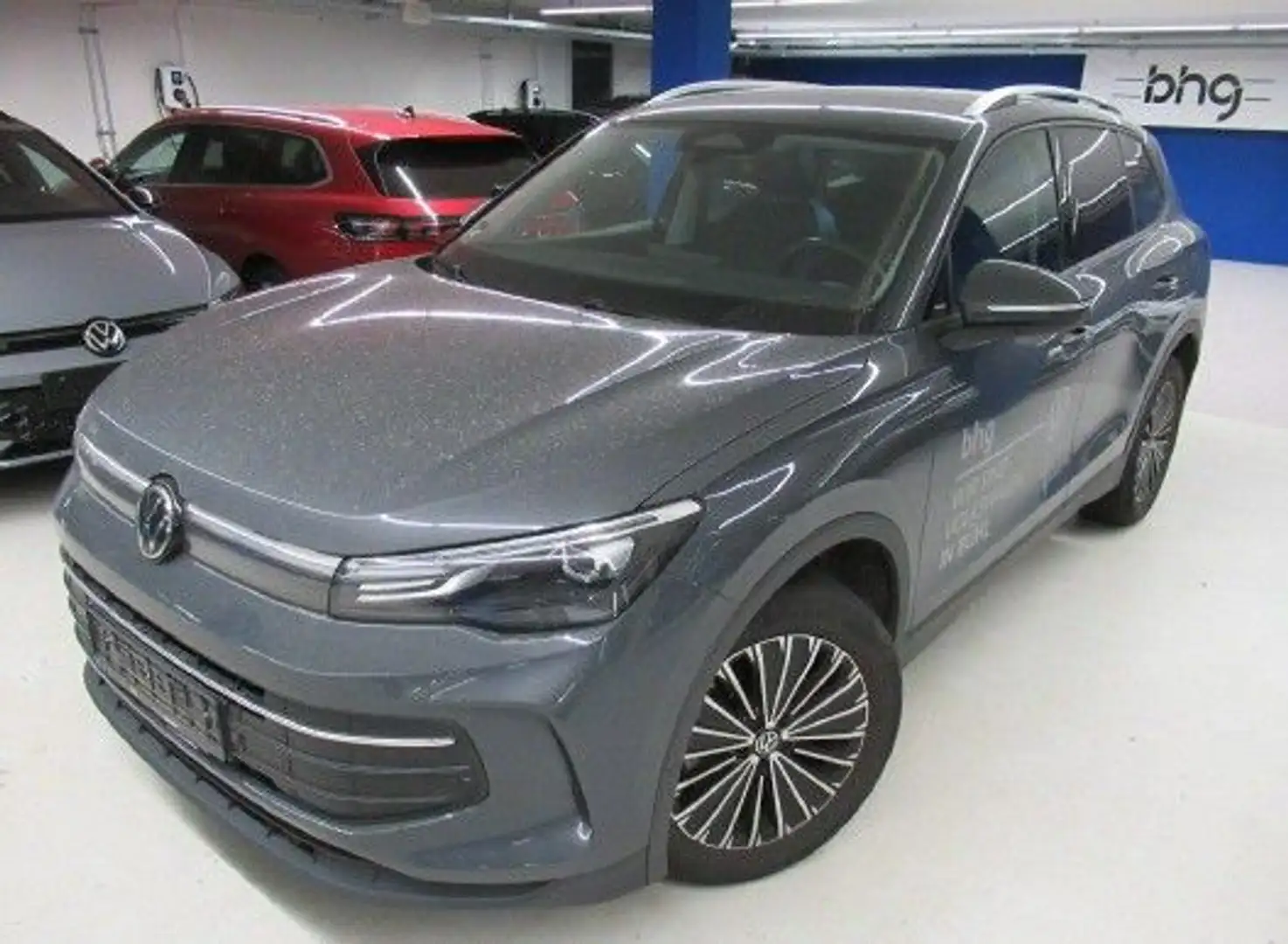 Volkswagen Tiguan Life 1,5 l eTSI OPF Grau - 2
