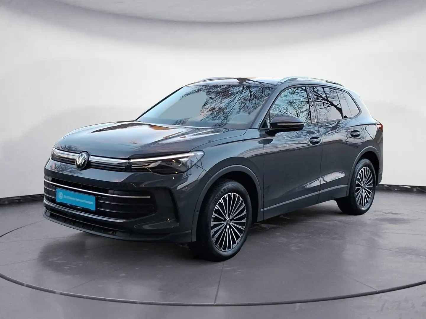 Volkswagen Tiguan Life 1,5 l eTSI OPF Grau - 2