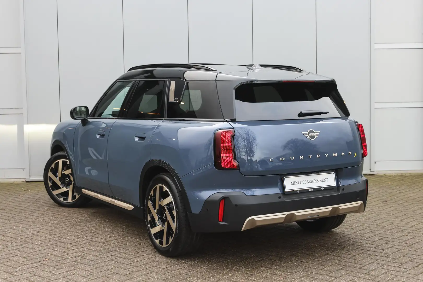 MINI Countryman SE ALL4 / Favoured / Pakket M / 19" Kaleido Spoke 2-t Blue - 2
