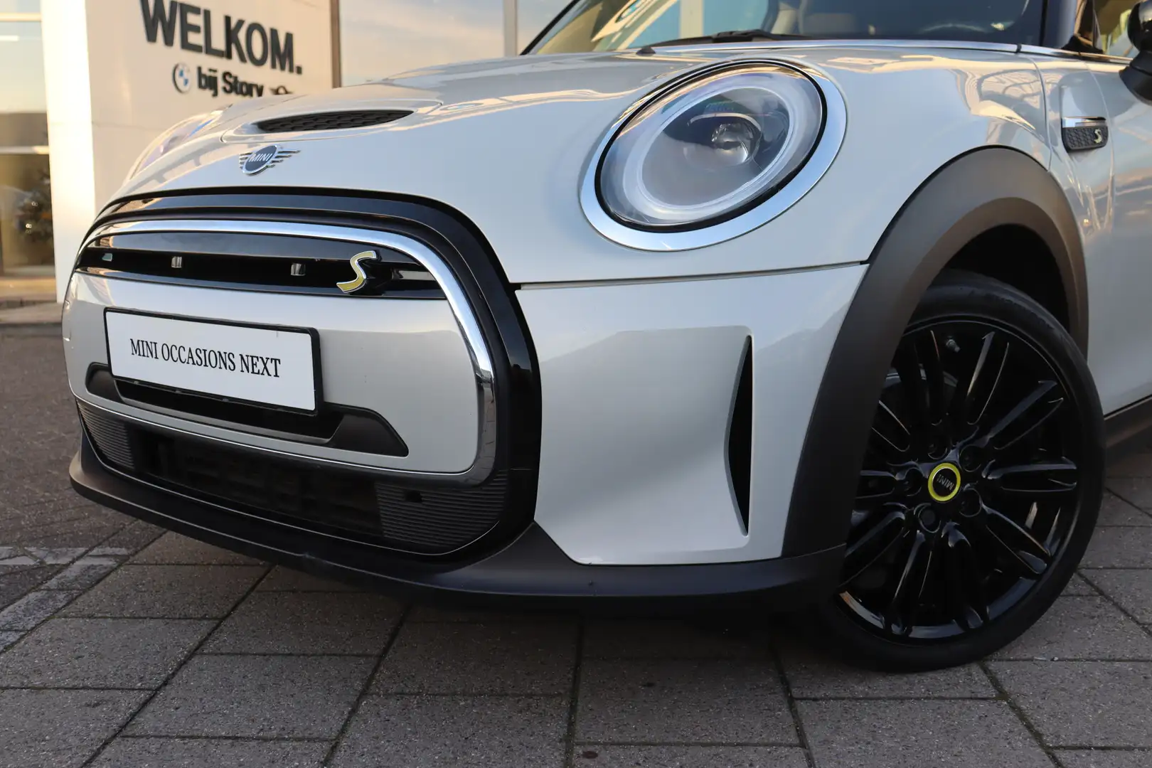 MINI Electric Classic / Sportstoelen / LED / Navigatie Weiß - 2