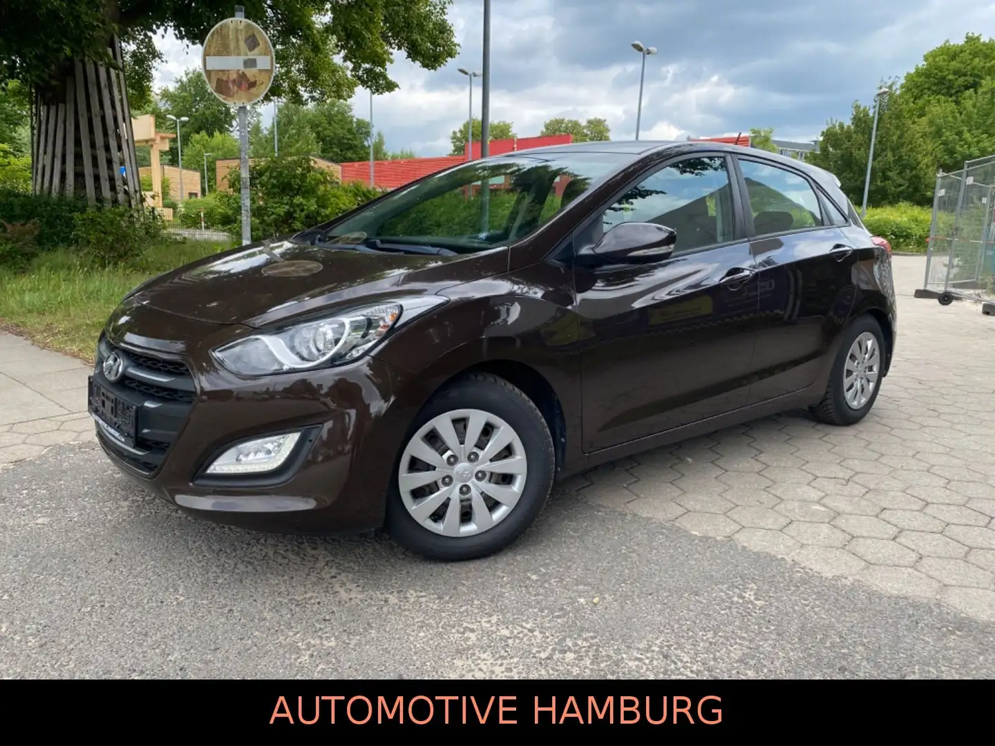 Hyundai i30 *Klima*NAVI*Kamera*PDC*1.Hand Bruin - 2