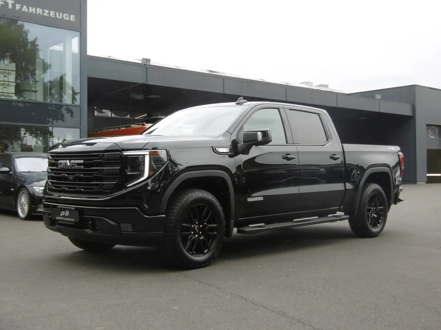 GMC Sierra 3.0 Elevation Black Pack X31 Mod ´25 neu! Negro - 2