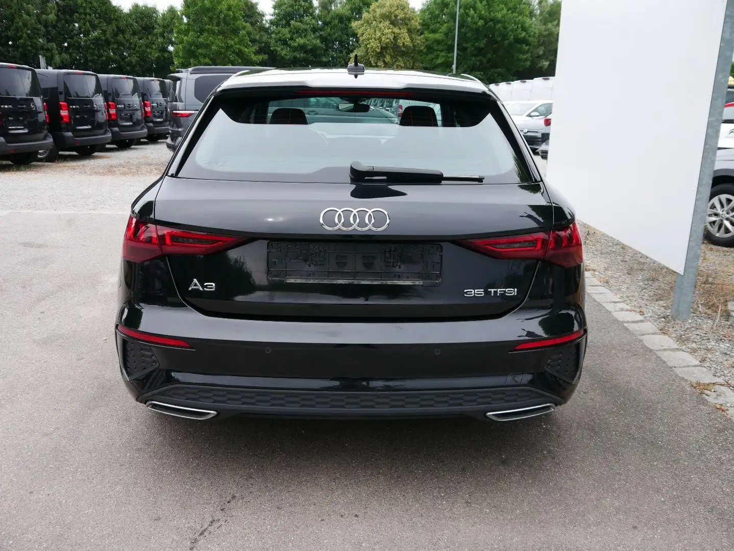 Audi A3 Sportback 35 TFSI CoD S-TRONIC * S-LINE * LED * NA Zwart - 2