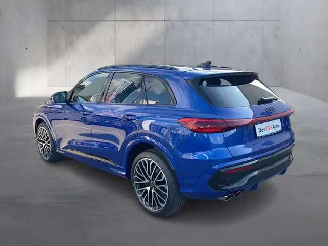 Audi Q5 SUV TDI quattro 150 kW Ansicht 3