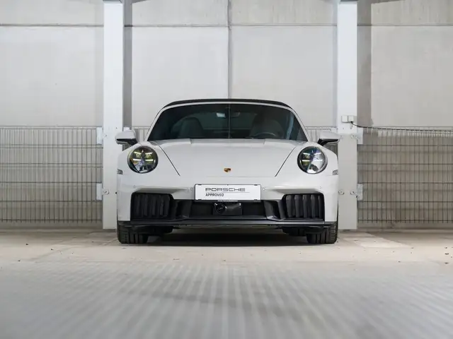Porsche 911 Targa 4 GTS Ansicht 3
