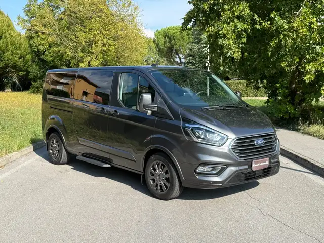 Ford Tourneo Custom view 15