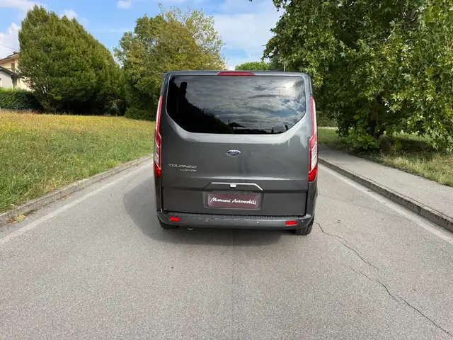 Ford Tourneo Custom view 13
