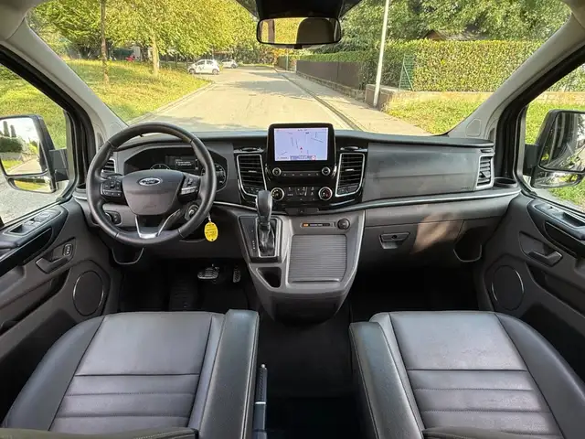 Ford Tourneo Custom view 8