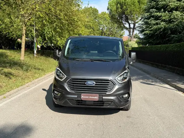Ford Tourneo Custom view 12