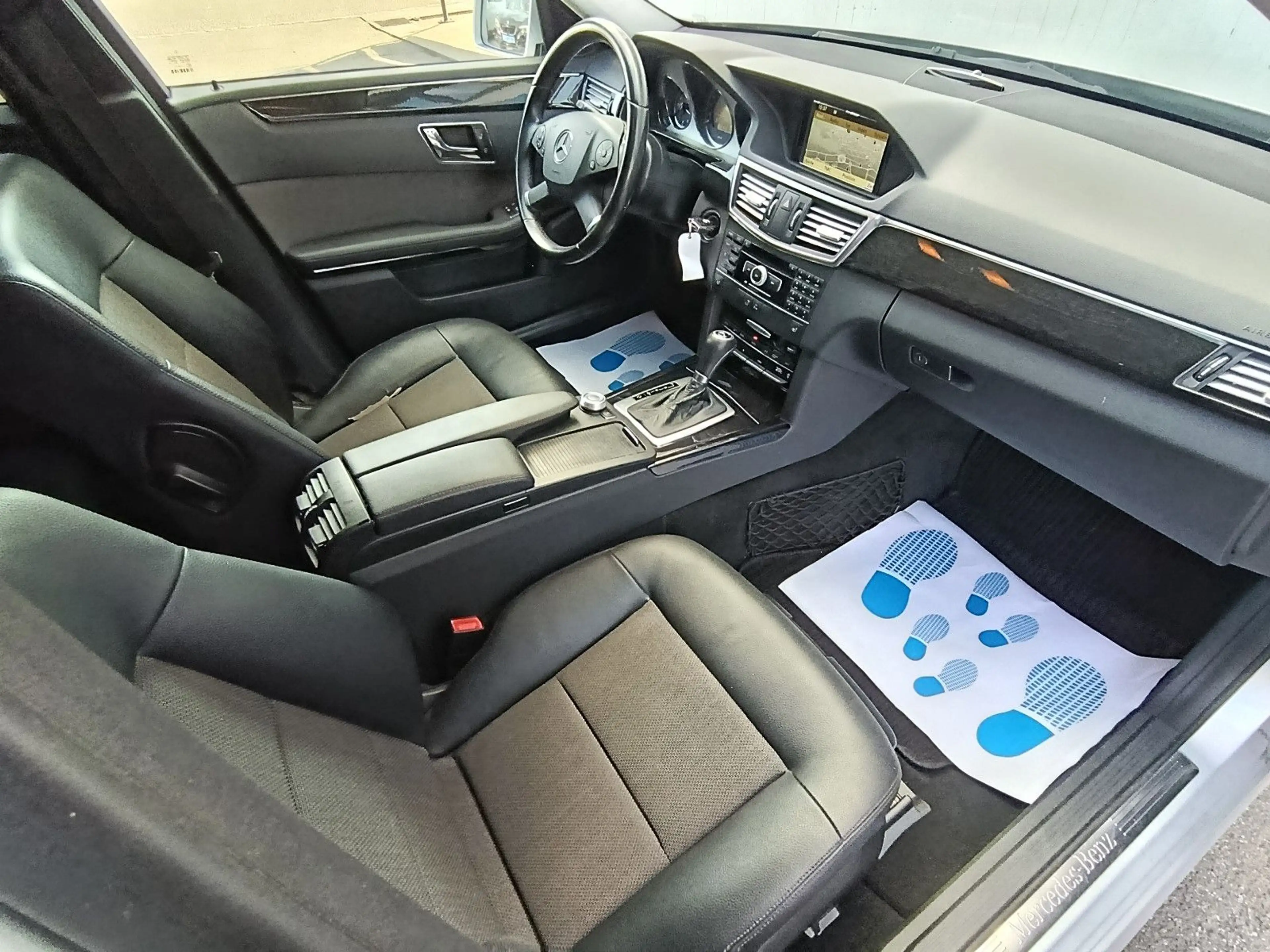 Mercedes-Benz E 250 CDI Avantgarde Navi Xenon Schiebedach — photo 14
