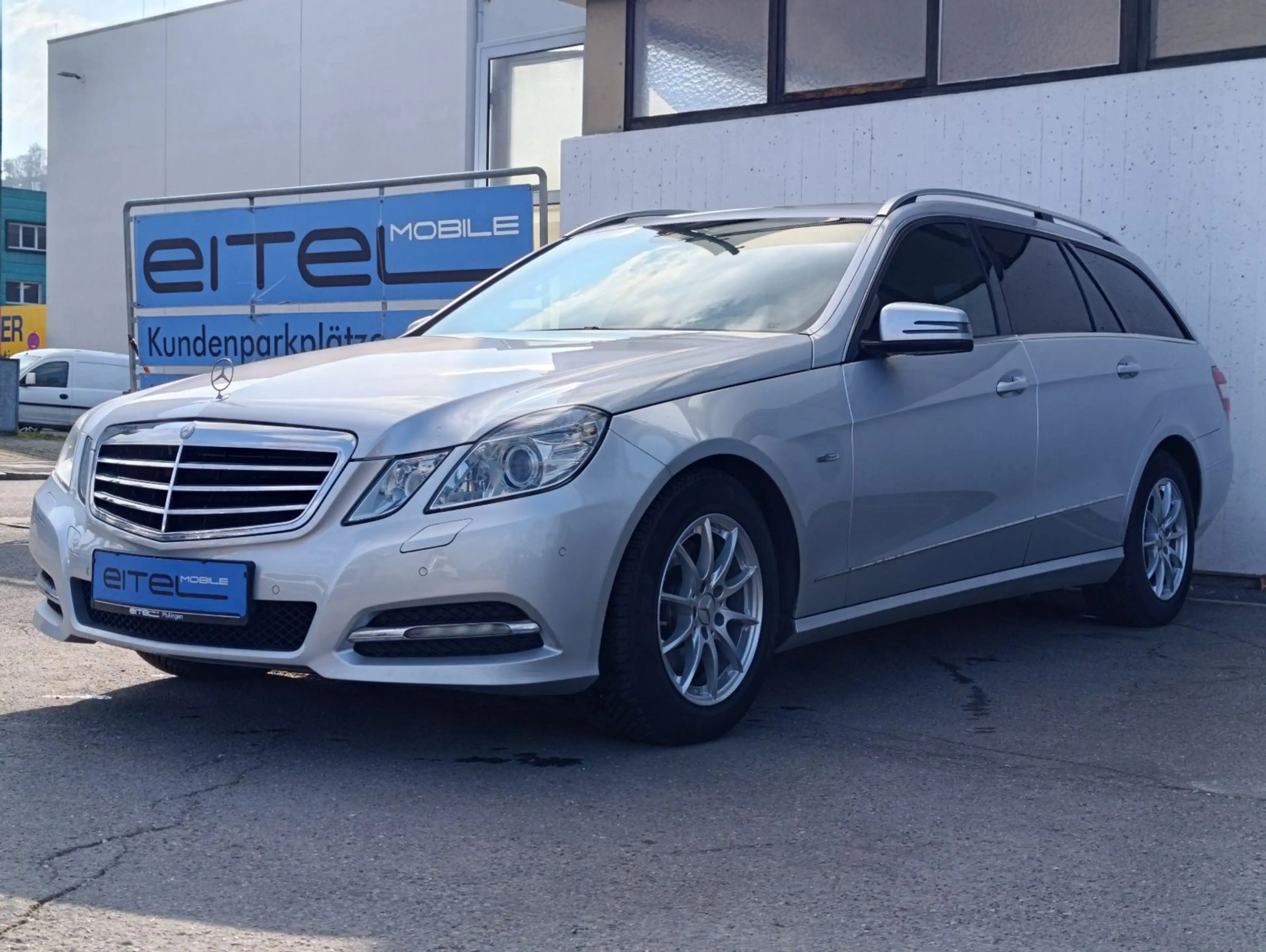 Mercedes-Benz E 250 CDI Avantgarde Navi Xenon Schiebedach