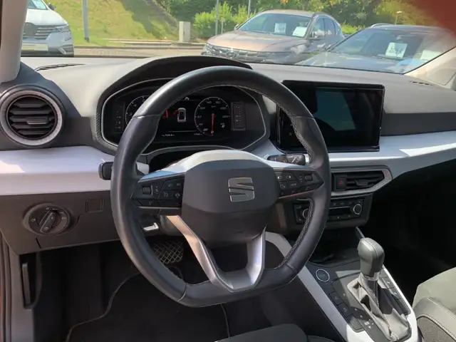 Seat Arona view 10