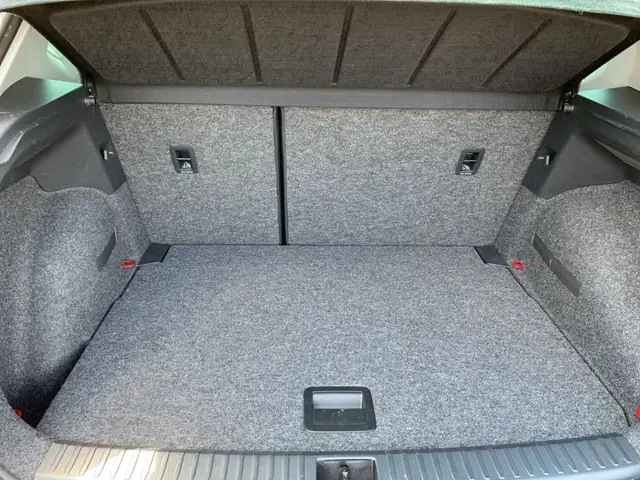 Seat Arona view 12