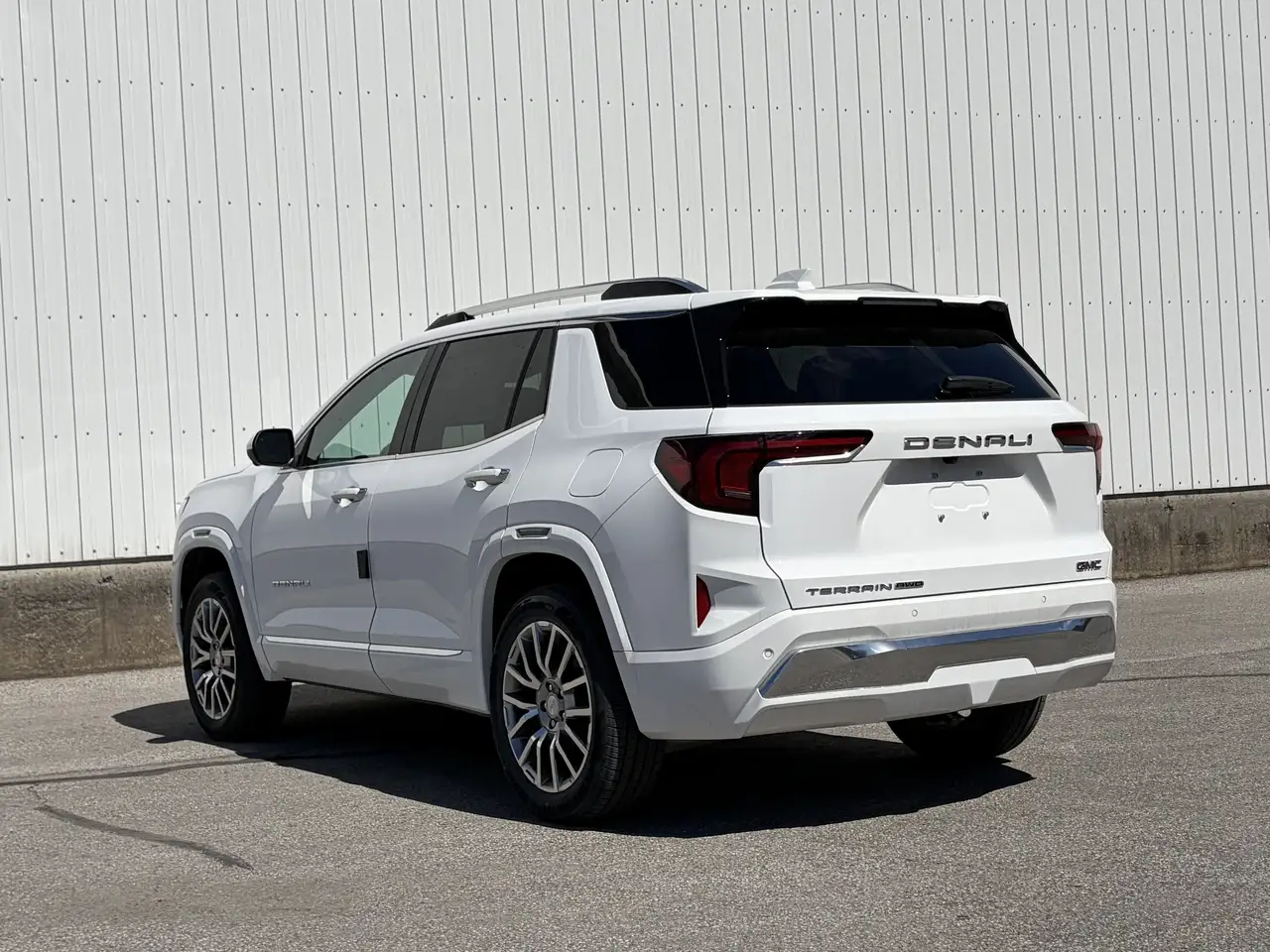 GMC Terrain photo GMC Terrain