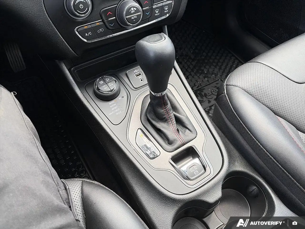 Jeep Cherokee fotografie Jeep Cherokee