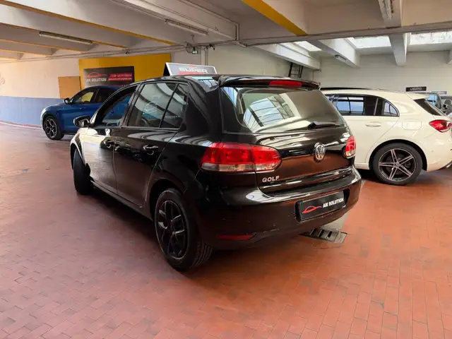 Volkswagen Golf view 4