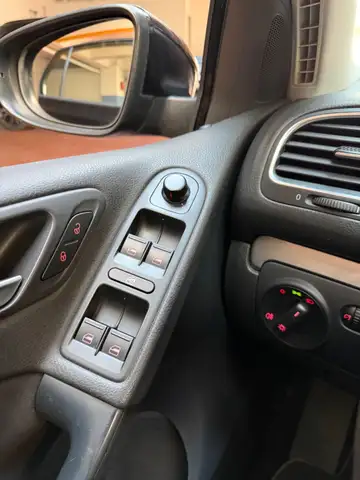 Volkswagen Golf view 10